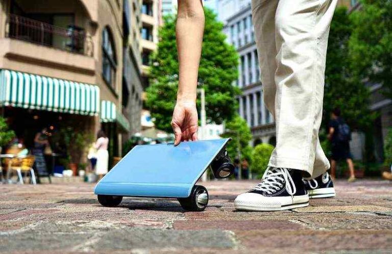 Walkcar a Portable Mini Electric Car Price and Details