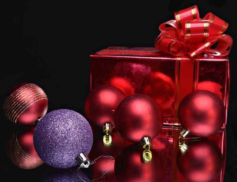 8 Best Christmas Box Ideas in 2020 for Christmas Gifts and Presents