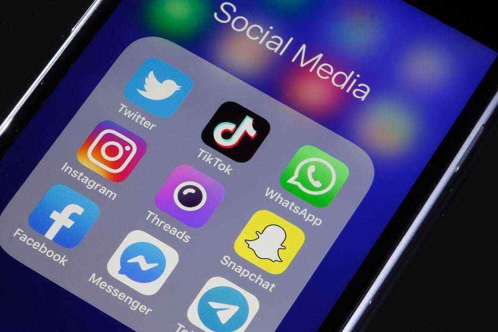 Pakistan Temporarily Ban Social Media To Maintain Law and Order
