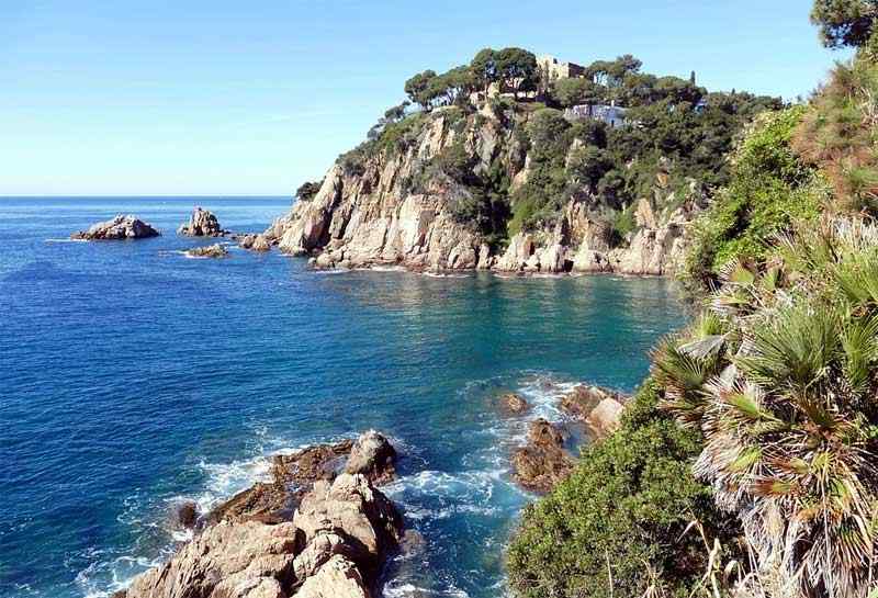 10 Places to Spend your Summer Holidays in Spain
