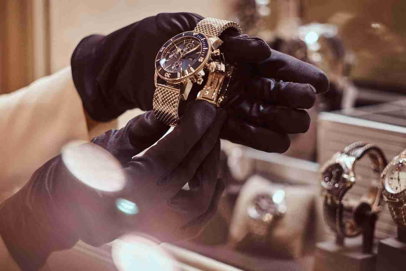  5 Branded Watches That Don't Cost a Bomb