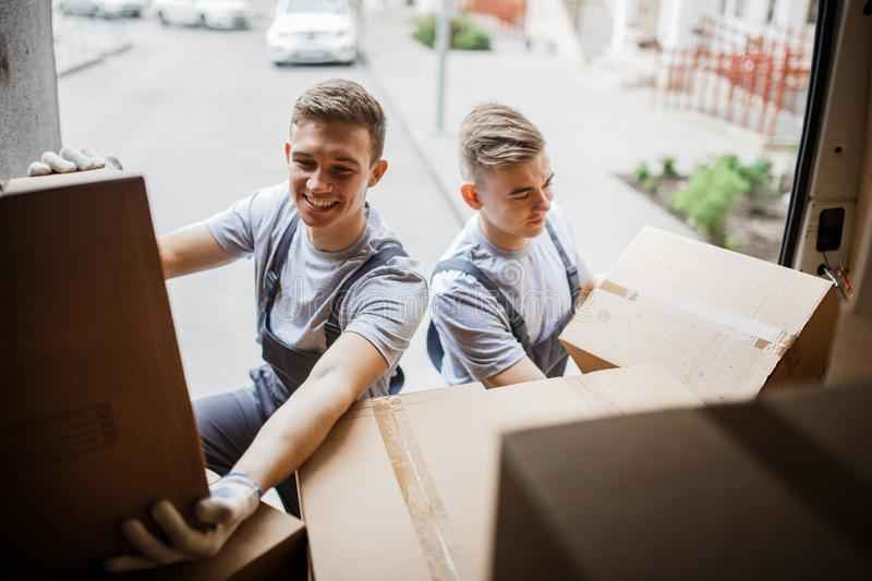 How to Choose the Best Moving Company for Your House Move
