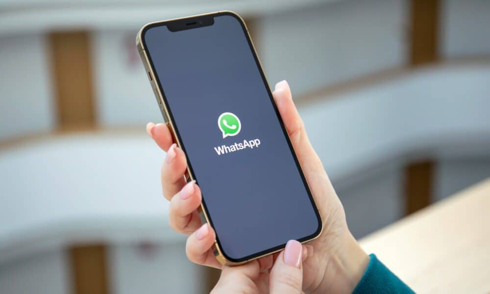 How to Lock Your WhatsApp Chats and Hide Your Messages
